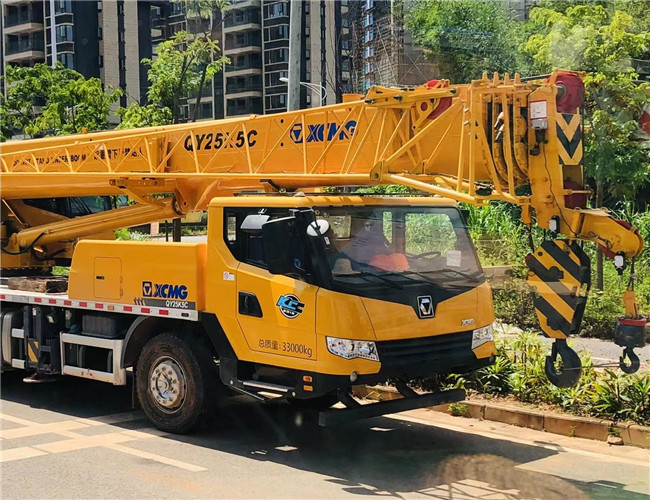 茄子河区大件设备吊装租赁吊车